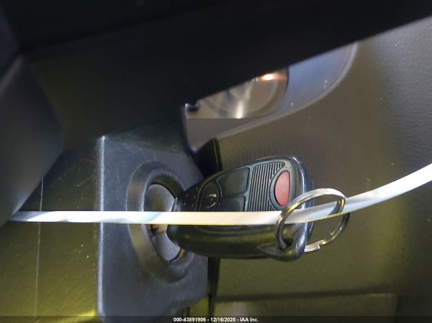 2015 Jeep Patriot Latitude VIN: 1C4NJPFB5FD318511 Lot: 43891906