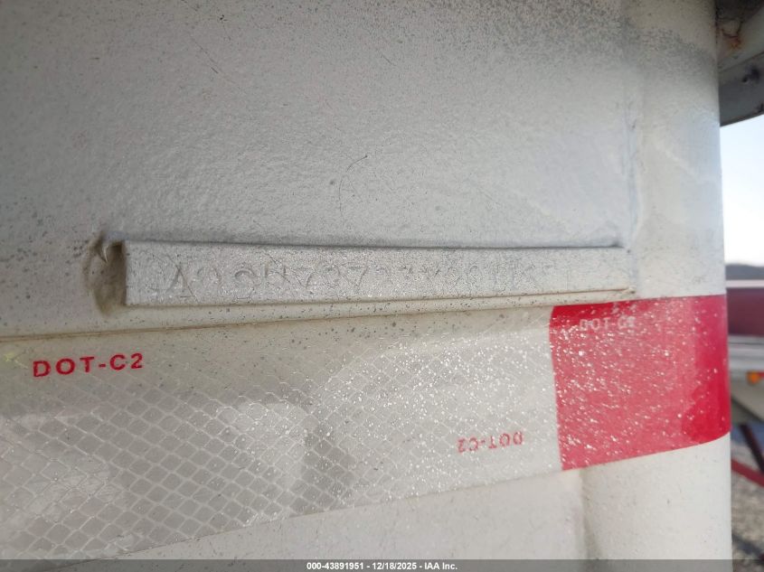 1999 Trail West 27' Tandem Axle VIN: 49SH72723XP011859 Lot: 43891951