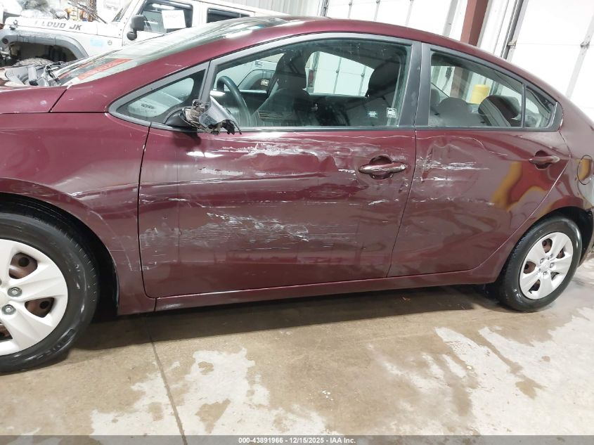 2017 Kia Forte Lx VIN: 3KPFL4A7XHE014592 Lot: 43891966