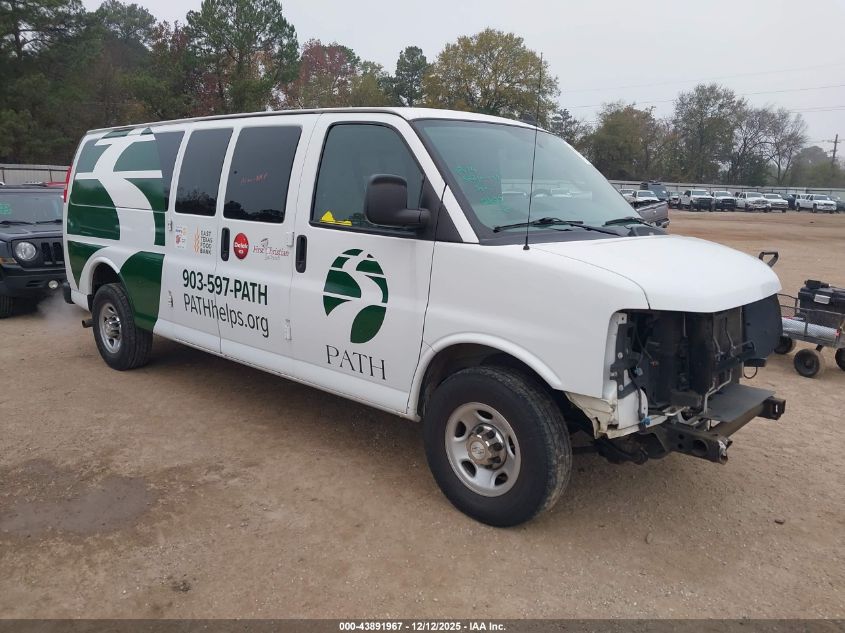 CHEVROLET EXPRESS LT