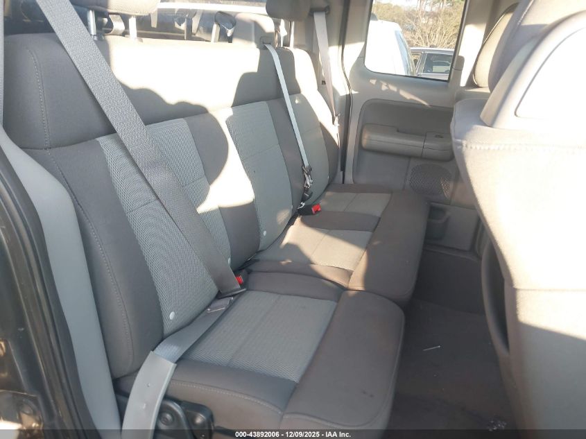 2004 Ford F-150 Stx/Xl/Xlt VIN: 1FTRX12W44NC33902 Lot: 43892006