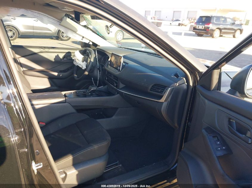 2025 Nissan Rogue S Fwd VIN: 5N1BT3AA5SC786111 Lot: 43892019