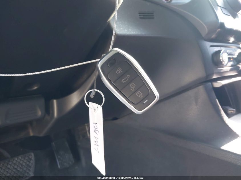 2013 Acura Ilx Hybrid 1.5L VIN: 19VDE3F34DE301138 Lot: 43892030