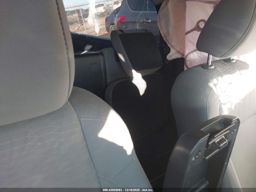 2019 Toyota Tacoma Sr VIN: 5TFRX5GN8KX152989 Lot: 43892063