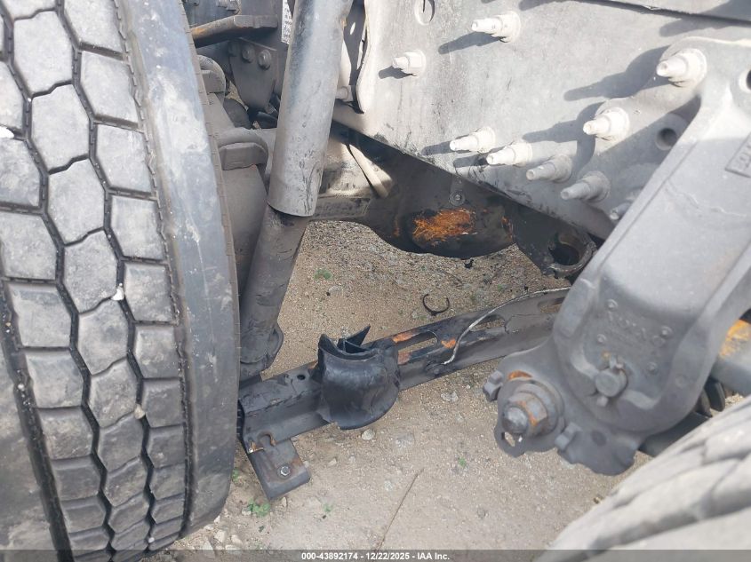 2019 Volvo Vnl VIN: 4V4NC9EH4KN905562 Lot: 43892174