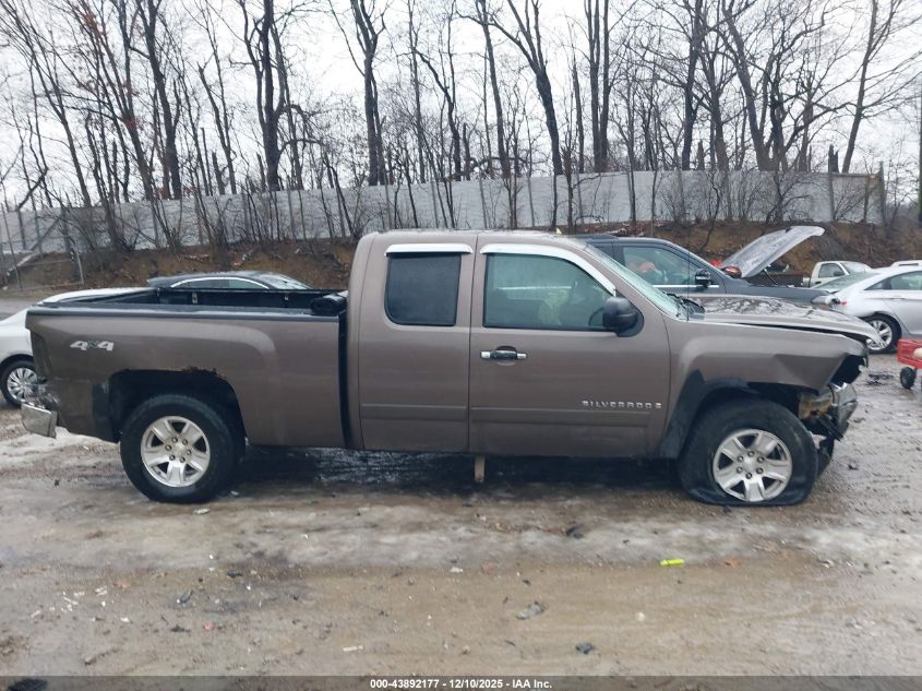 2007 Chevrolet Silverado 1500 Lt1 VIN: 2GCEK19C571713638 Lot: 43892177