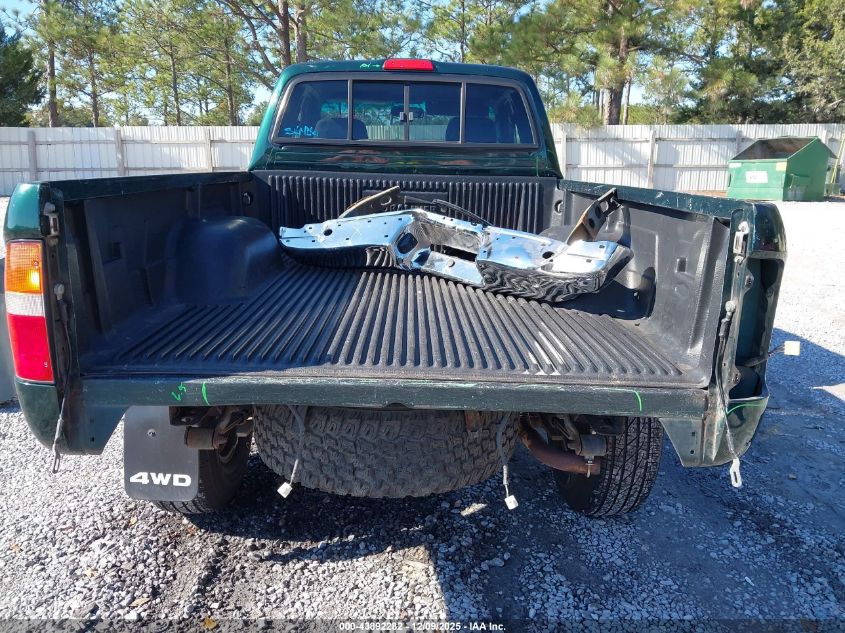 2000 Toyota Tacoma VIN: 4TAWM72N1YZ600755 Lot: 43892282