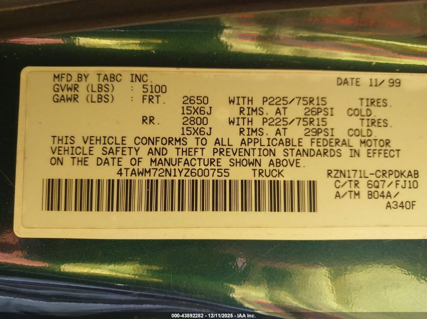 2000 Toyota Tacoma VIN: 4TAWM72N1YZ600755 Lot: 43892282
