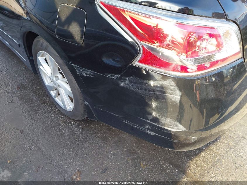 2015 Nissan Altima 2.5 Sv VIN: 1N4AL3AP1FC209768 Lot: 43892286