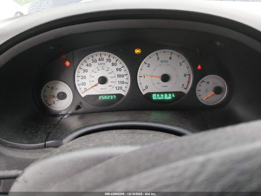 2005 Chrysler Town & Country Lx VIN: 2C4GP44R55R558708 Lot: 43892289