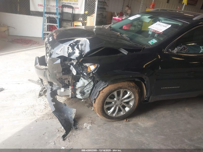 2019 Jeep Cherokee Latitude Fwd VIN: 1C4PJLCBXKD286624 Lot: 43892309