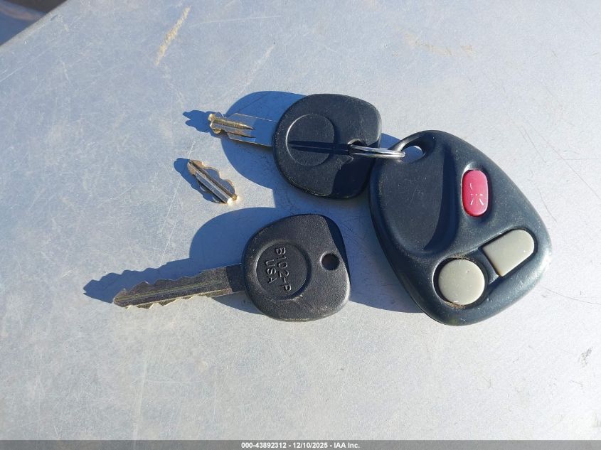 2002 GMC Yukon Slt VIN: 1GKEK13ZX2R236187 Lot: 43892312