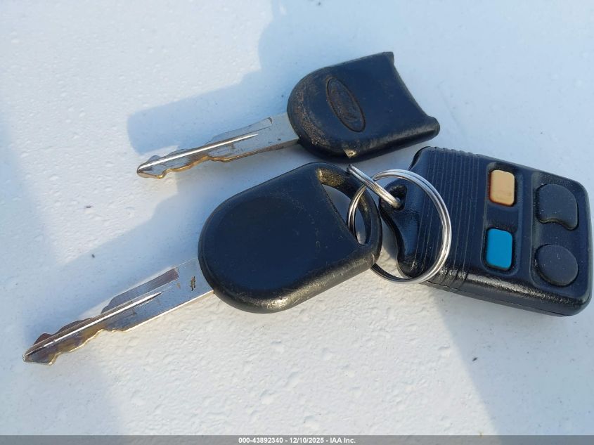 2007 Ford Focus Se/Ses VIN: 1FAHP36NX7W190258 Lot: 43892340