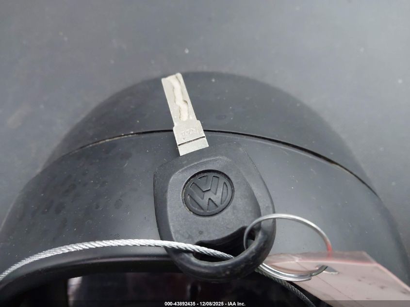 2009 Volkswagen New Beetle 2.5L VIN: 3VWRF31Y29M403898 Lot: 43892435