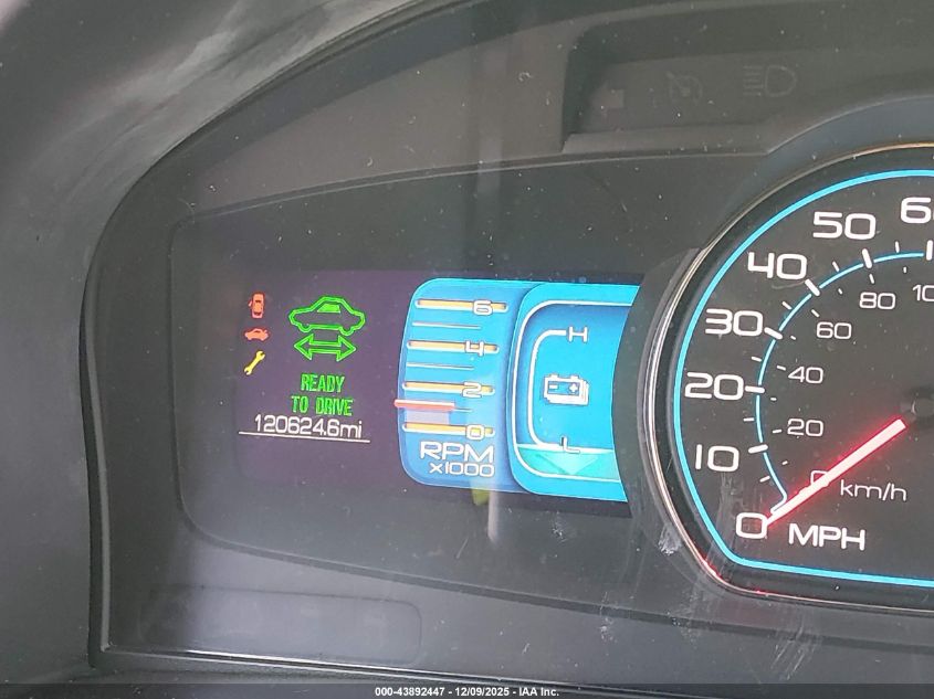 2010 Ford Fusion VIN: 3FADP0135CR203768 Lot: 43892447