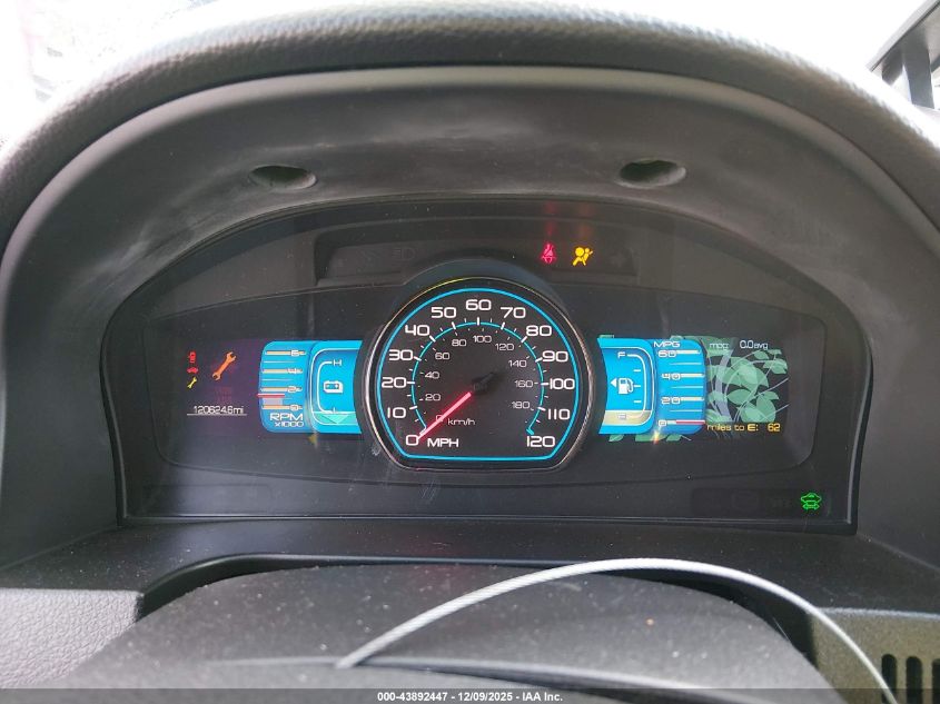 2010 Ford Fusion VIN: 3FADP0135CR203768 Lot: 43892447