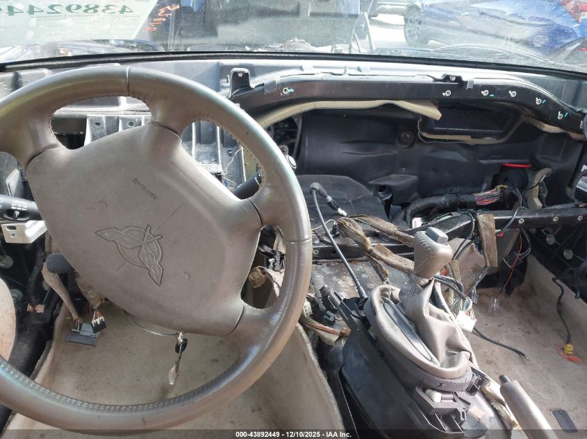 2004 Chevrolet Corvette VIN: 1G1YY32G245111898 Lot: 43892449