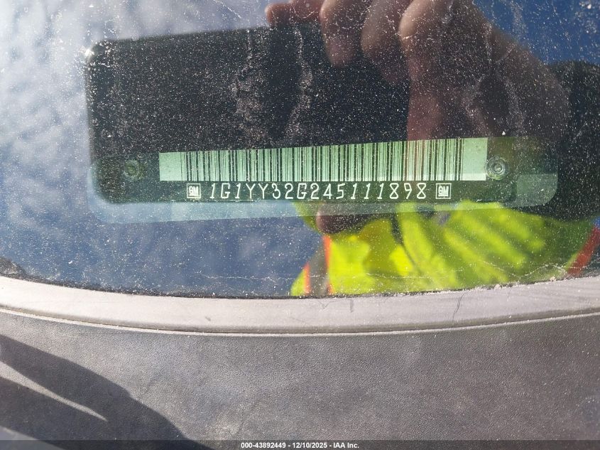 2004 Chevrolet Corvette VIN: 1G1YY32G245111898 Lot: 43892449