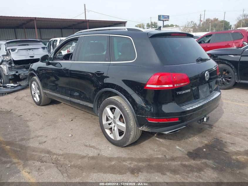 2014 Volkswagen Touareg Tdi Lux #3