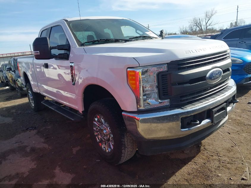 FORD F-250 XL