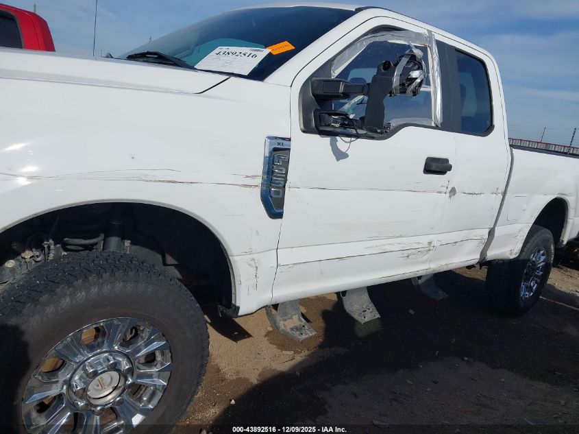 2017 Ford F-250 Xl VIN: 1FT7X2B62HEF26670 Lot: 43892516