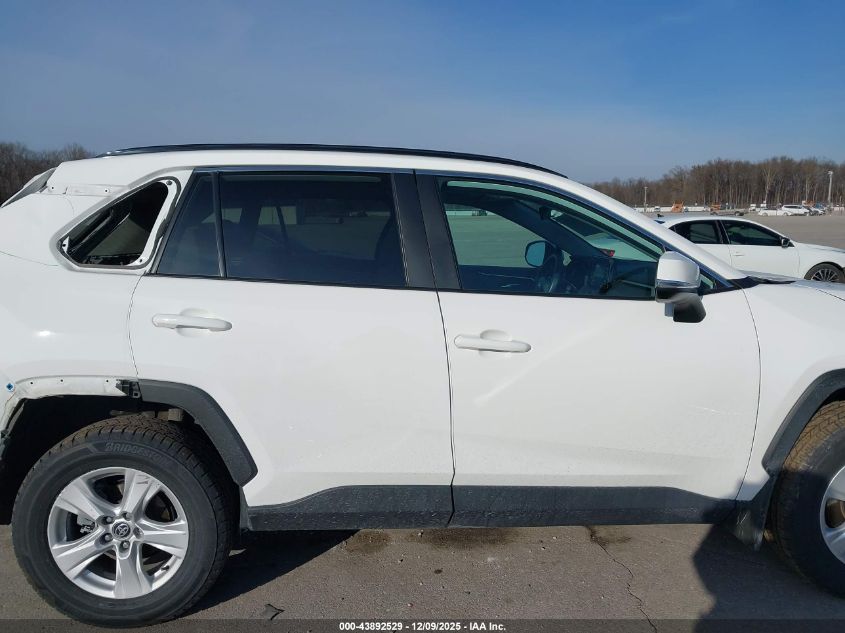 2021 Toyota Rav4 Xle VIN: 2T3P1RFV3MW189988 Lot: 43892529