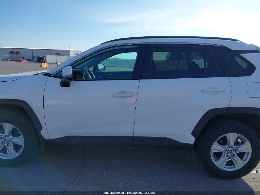 2021 Toyota Rav4 Xle VIN: 2T3P1RFV3MW189988 Lot: 43892529