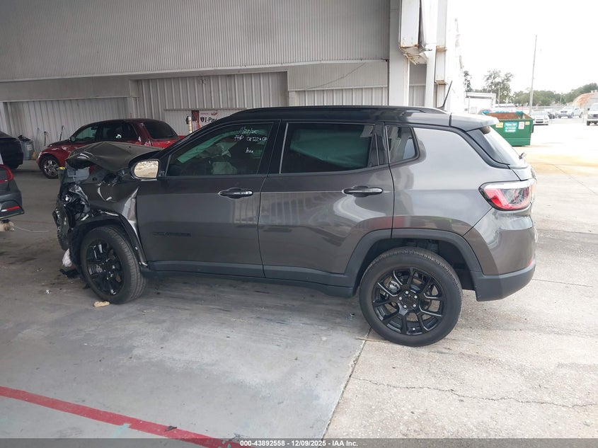 2023 Jeep Compass - widok 14
