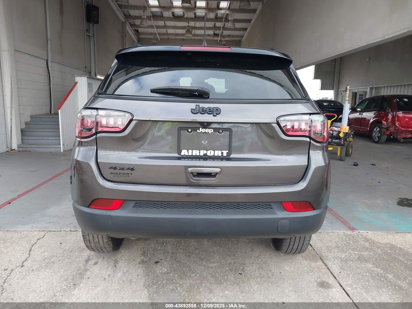 2023 Jeep Compass - widok 16