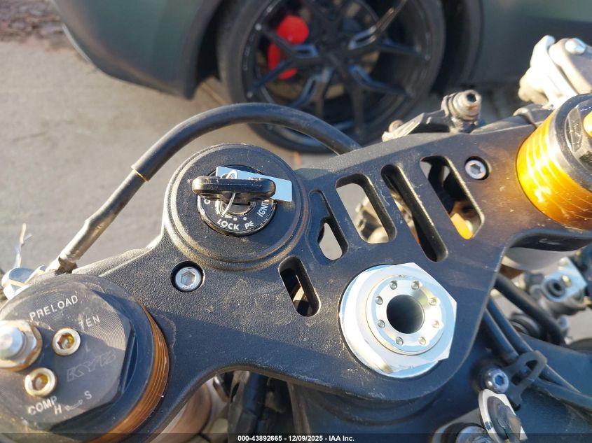 2018 Yamaha Yzfr1 VIN: JYARN39E8JA004233 Lot: 43892665