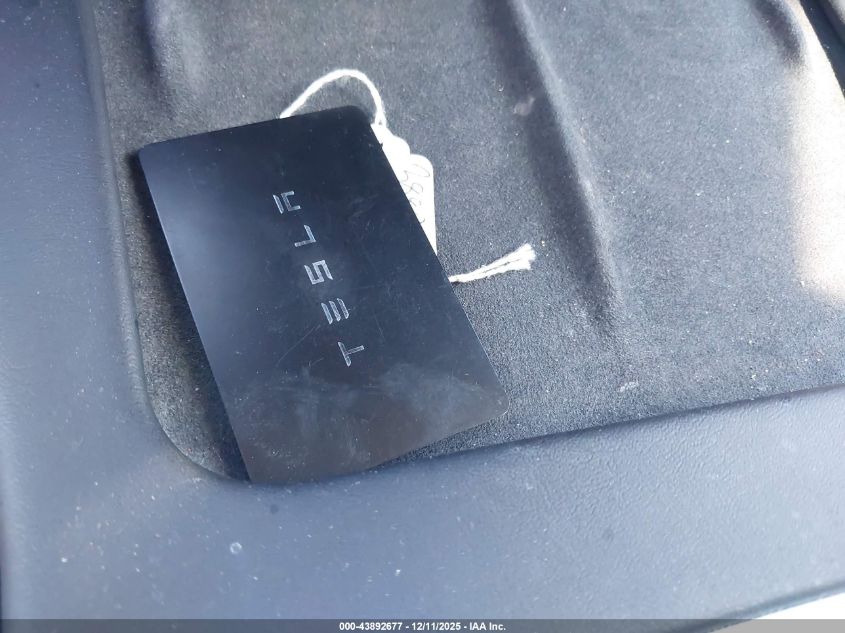 2022 Tesla Model Y Performance Dual Motor All-Wheel Drive VIN: 7SAYGDEF6NF466420 Lot: 43892677