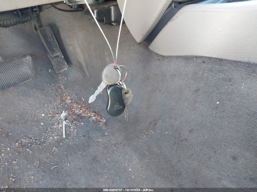 2001 Jeep Grand Cherokee Limited VIN: 1J4GW58N01C613272 Lot: 43892757