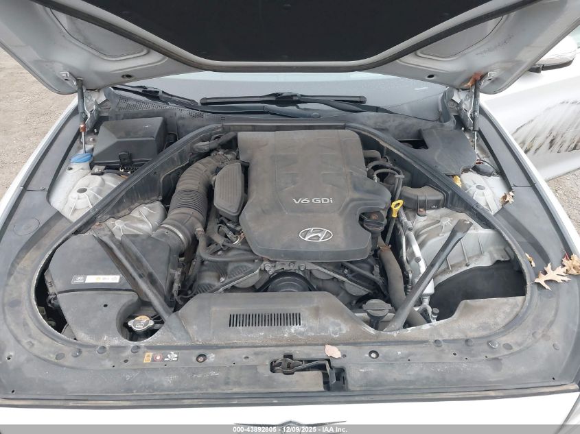2015 Hyundai Genesis 3.8 VIN: KMHGN4JE5FU041299 Lot: 43892805