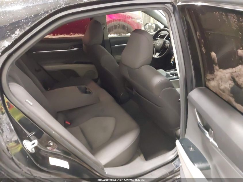 2018 Toyota Camry Le VIN: JTNB11HK8J3008201 Lot: 43892824