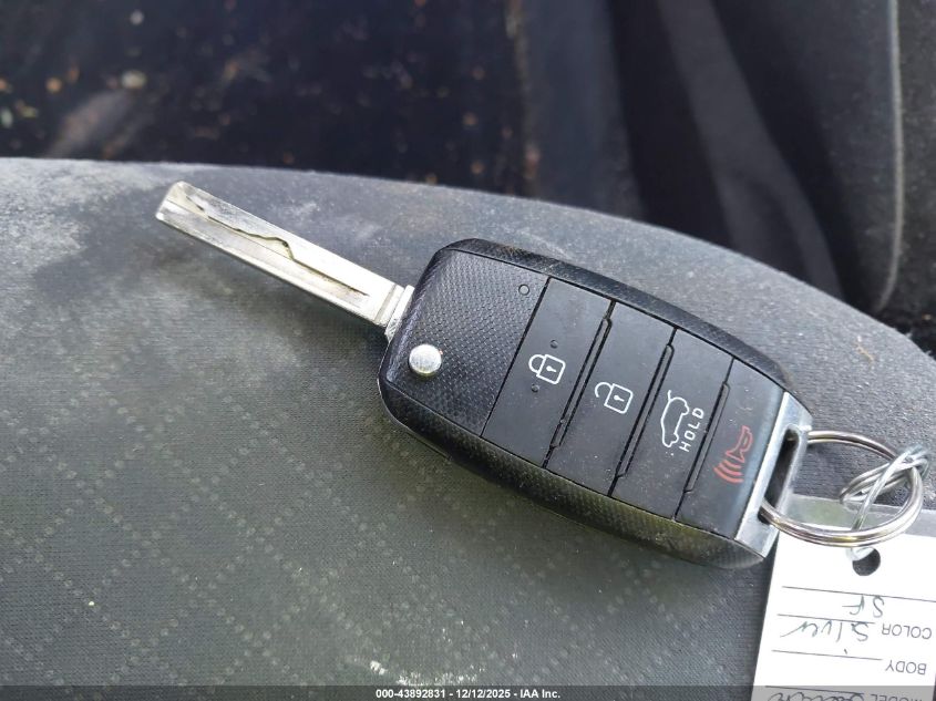 2016 Kia Sorento 2.4L Lx VIN: 5XYPG4A34GG075167 Lot: 43892831