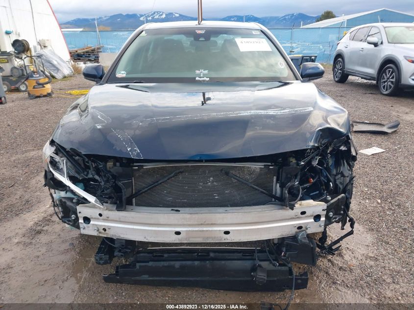 2018 Toyota Camry Le VIN: 4T1B11HK4JU615416 Lot: 43892923