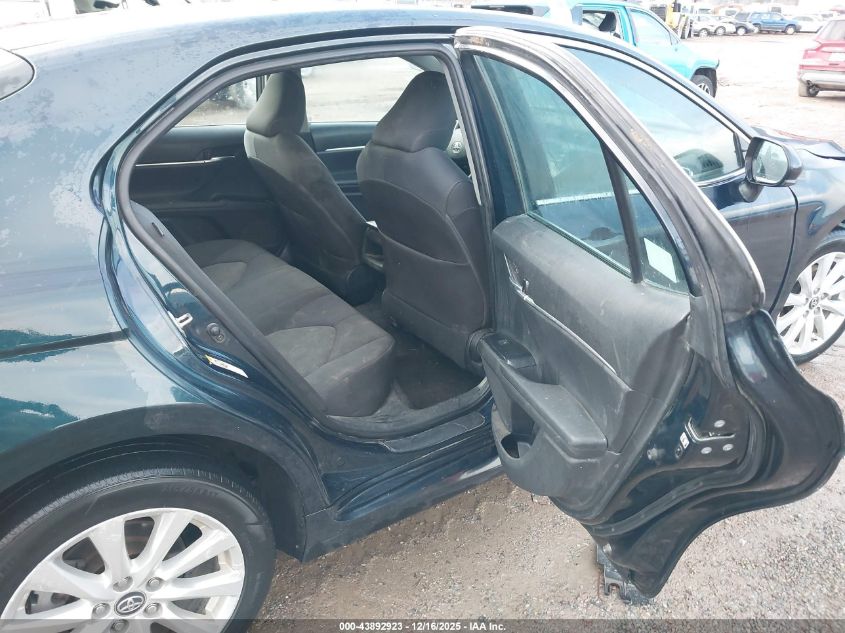 2018 Toyota Camry Le VIN: 4T1B11HK4JU615416 Lot: 43892923