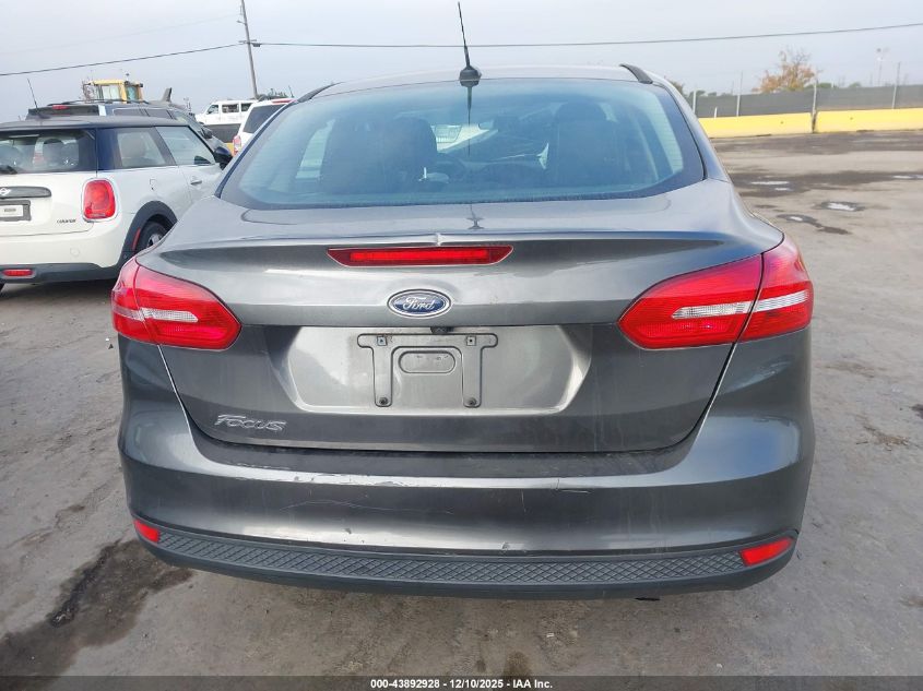 2018 Ford Focus S VIN: 1FADP3E22JL230895 Lot: 43892928