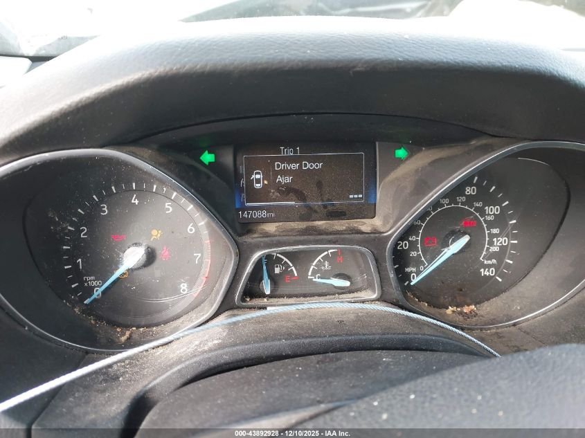 2018 Ford Focus S VIN: 1FADP3E22JL230895 Lot: 43892928