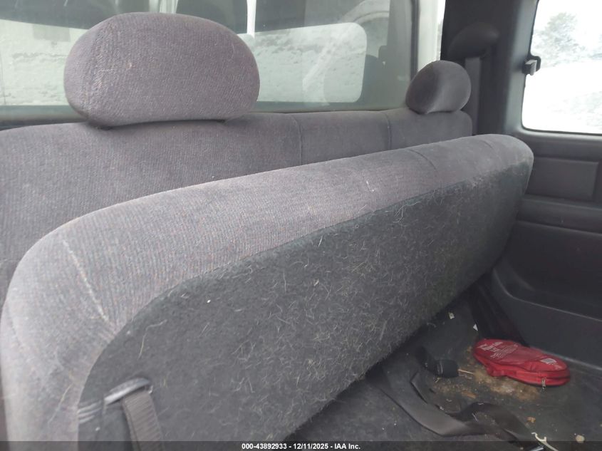 1999 GMC Sierra 2500 Sle VIN: 1GTFC29U3XZ522629 Lot: 43892933