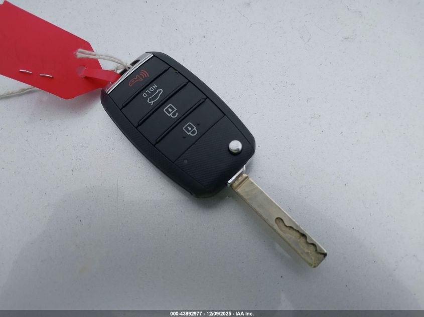 2017 Kia Optima Lx VIN: 5XXGT4L30HG128381 Lot: 43892977