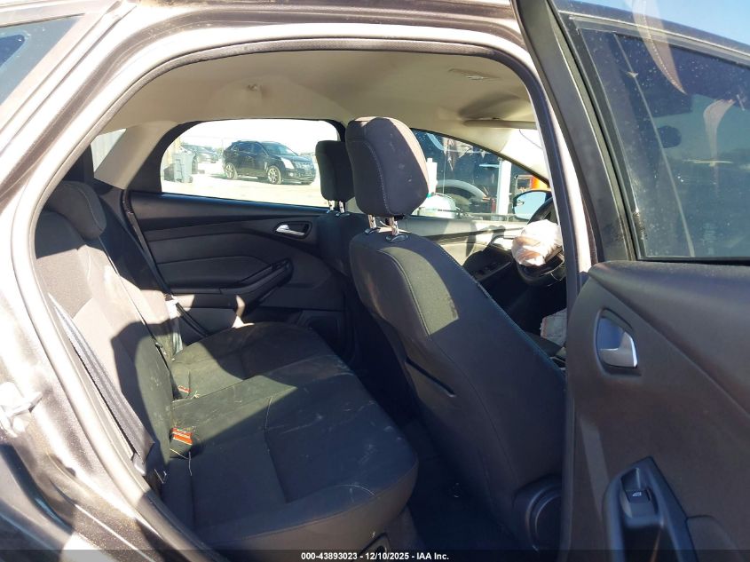 2018 Ford Focus Se VIN: 1FADP3F25JL260164 Lot: 43893023