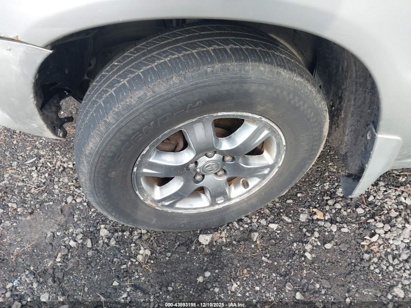 2004 Toyota Highlander V6 VIN: JTEEP21A940003727 Lot: 43893198