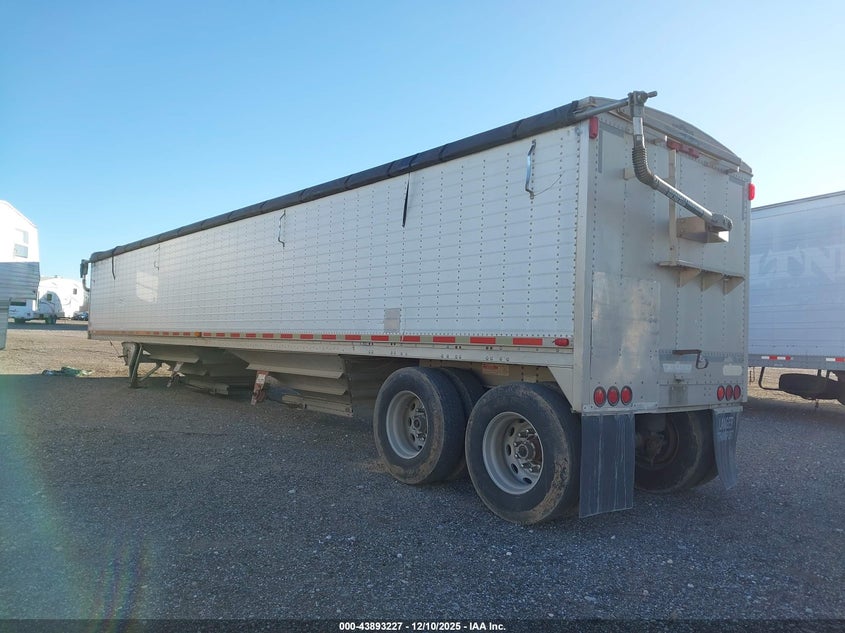 1997 WILSON TRAILER CO GRAIN TRAILER auction photo 3