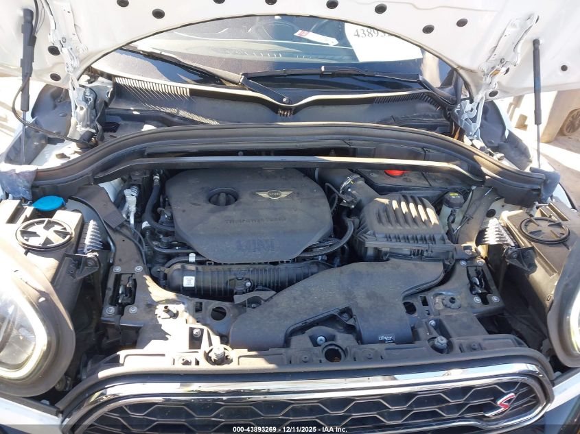 2018 Mini Countryman Cooper S VIN: WMZYT5C35J3E19090 Lot: 43893269