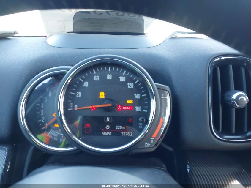 2018 Mini Countryman Cooper S VIN: WMZYT5C35J3E19090 Lot: 43893269