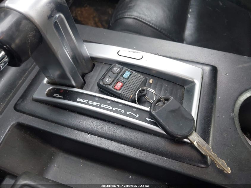 2008 Ford Mustang V6 Deluxe/V6 Premium VIN: 1ZVHT80N285132709 Lot: 43893270