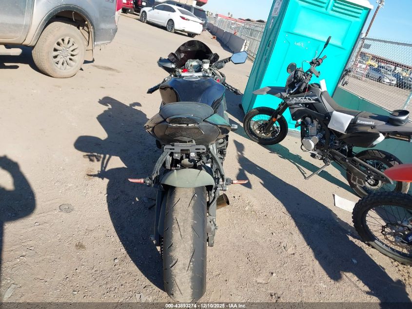 2010 Kawasaki Zx1000 F VIN: JKAZXCF1XAA002574 Lot: 43893274