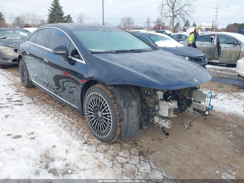 MERCEDES-BENZ EQS 4MATIC