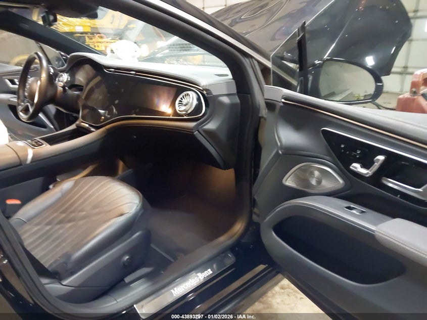 VIN W1KCG4EBXNA003361 2022 MERCEDES-BENZ EQS 580 4MATIC